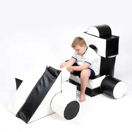 Black and white sensory play set-Black and white sensory play set