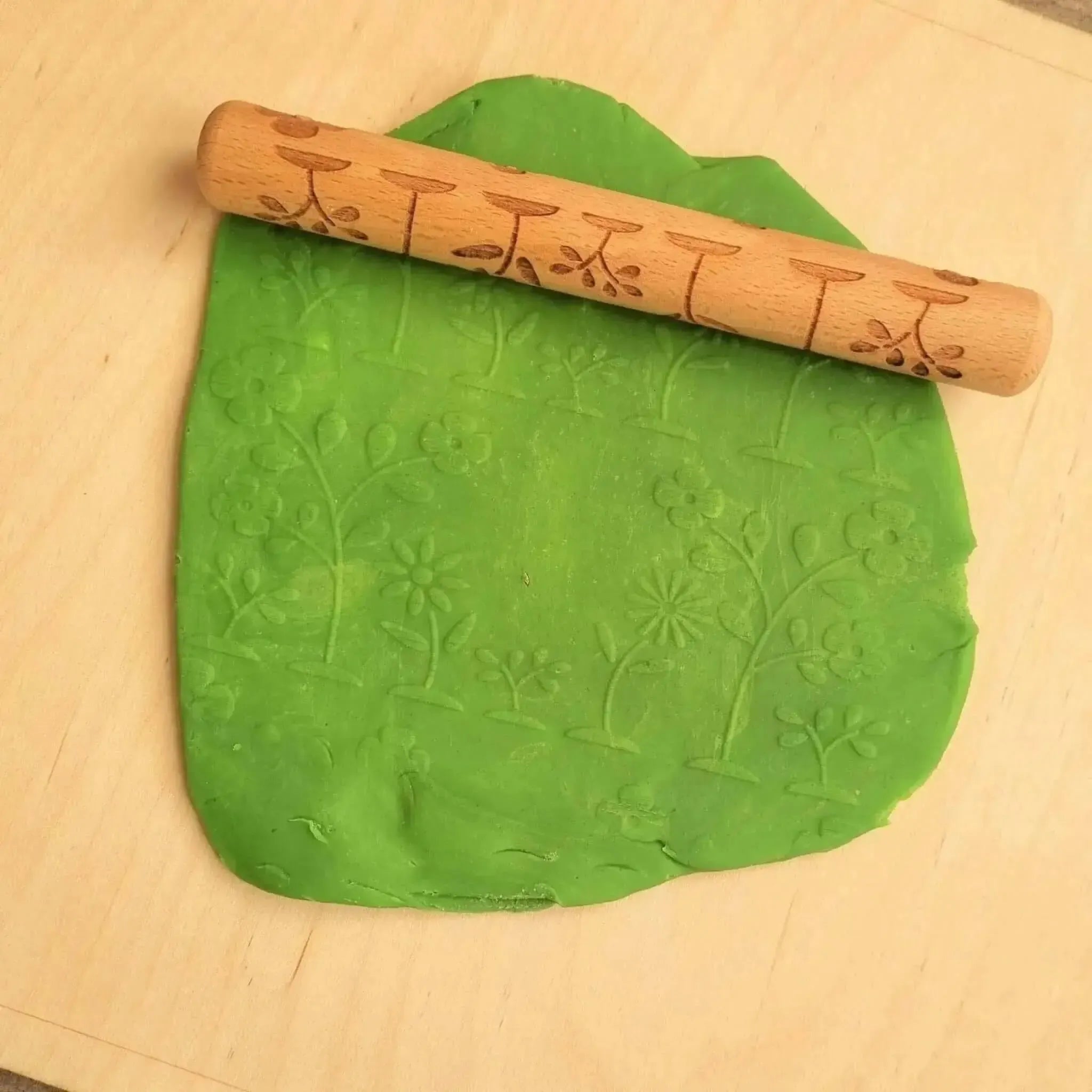 Flowers Wooden Roller-Flowers Wooden Roller