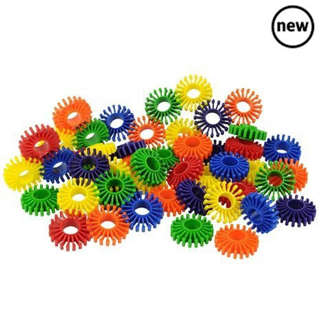 Gear Builder 192pcs, The Bigjigs Toys Educational Gear Building Set encourages children to create both simple and complex structures. The plastic gears build vertically and horizontally for open-ended construction. Supplying endless playtime possibilities, children can either slide the gears together or stack them up high for cool constructions that are a breeze to connect. Made in non-breakable plastic materials, the gears come in assorted colours. Encourages matching and sorting skills as well as hand/eye