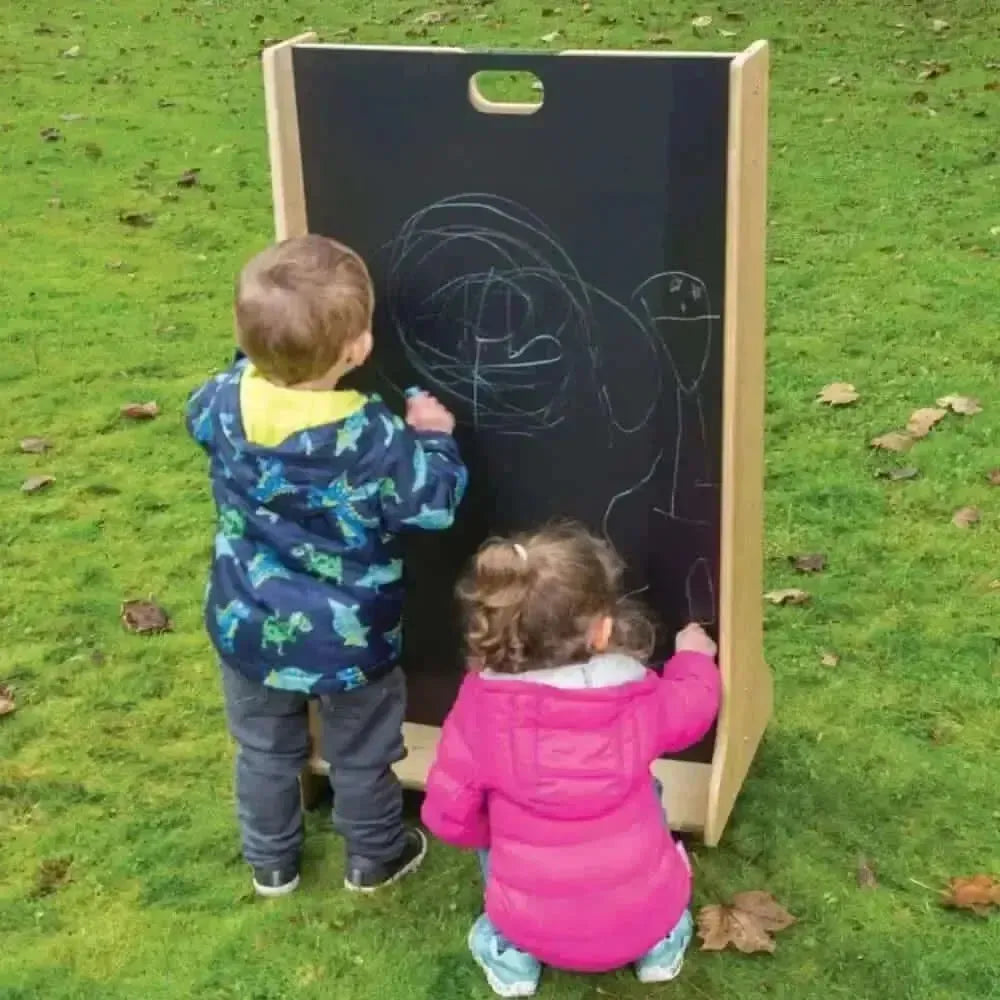 Leave Me Outdoors Childrens Easel-Leave Me Outdoors Childrens Easel