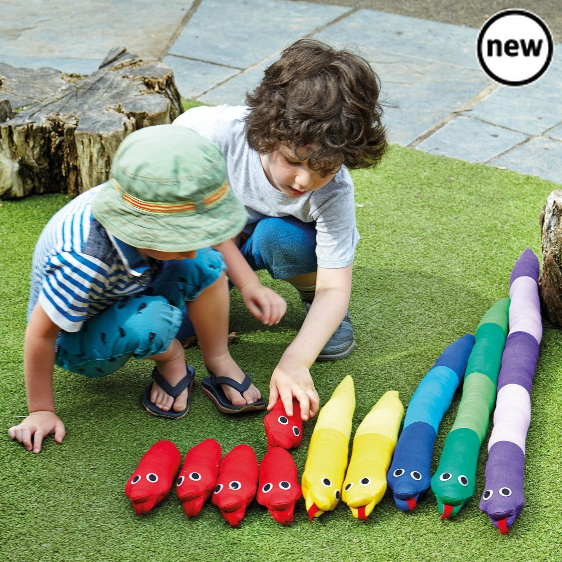 Measuring Snakes, These tactile, colourful snakes are the perfect way to introduce young children to the key ideas of measurement in a practical and active way. Children will enjoy using the snakes for an endless variety of estimating and measuring activities: comparing the sizes of the snakes, placing them in order from the shortest to the longest, finding objects that are shorter, longer or perhaps the same length as their snake, and of course, for measuring distances! Each set includes ten snakes which a