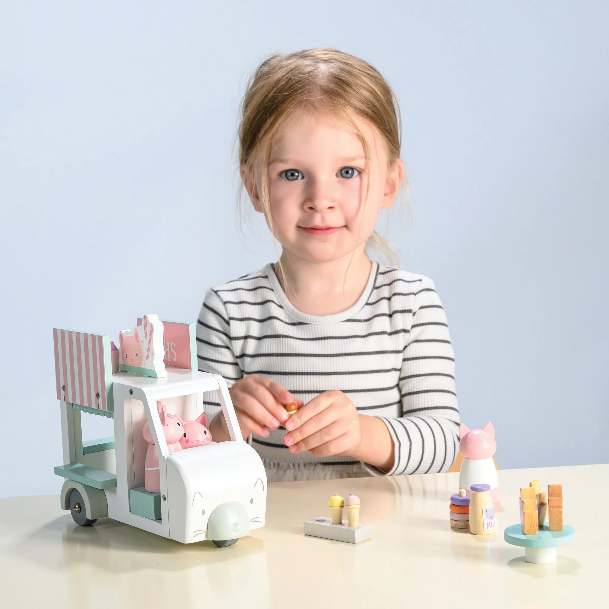 Merrywood Tales Kitty's Milkshake Van-Merrywood Tales Kitty's Milkshake Van