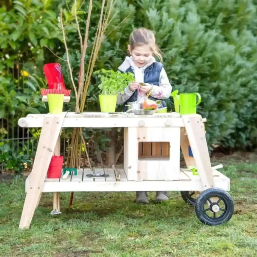 Mud Kitchen-Mud Kitchen