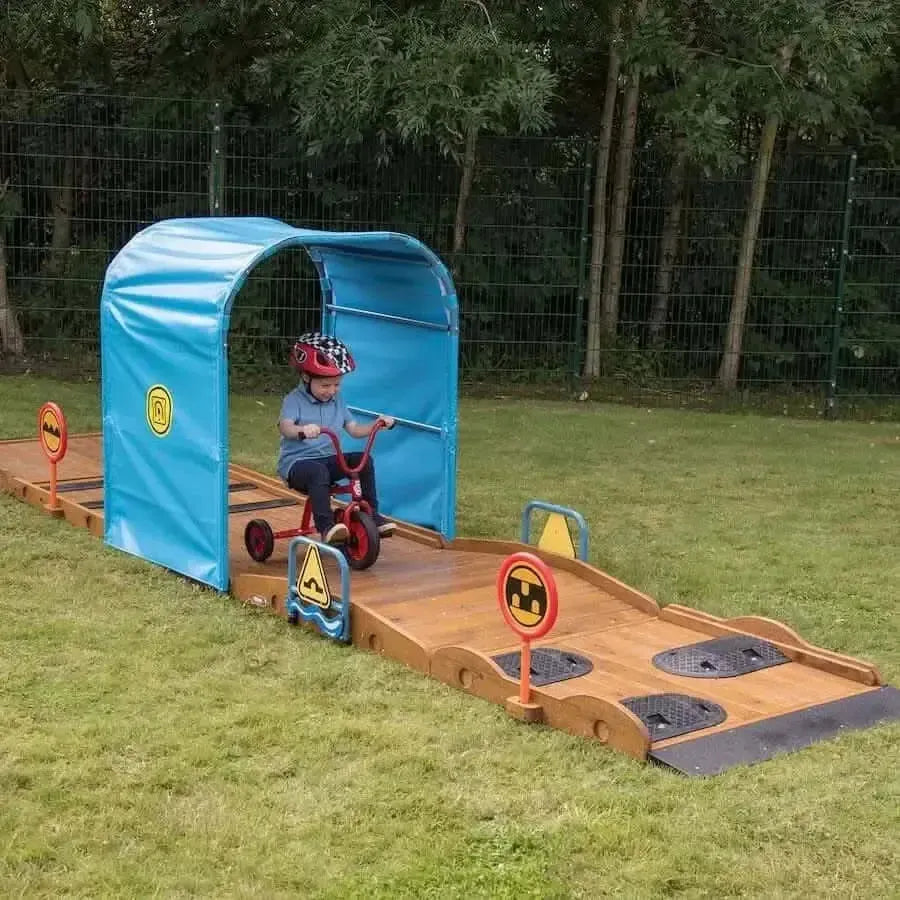 Outdoor Trike Obstacle Course-Outdoor Trike Obstacle Course