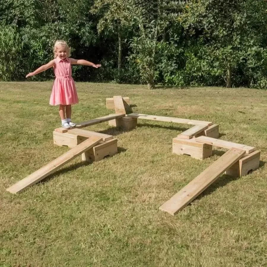 Outdoor Wooden Mini Adventure Trail 14pcs-Outdoor Wooden Mini Adventure Trail 14pcs