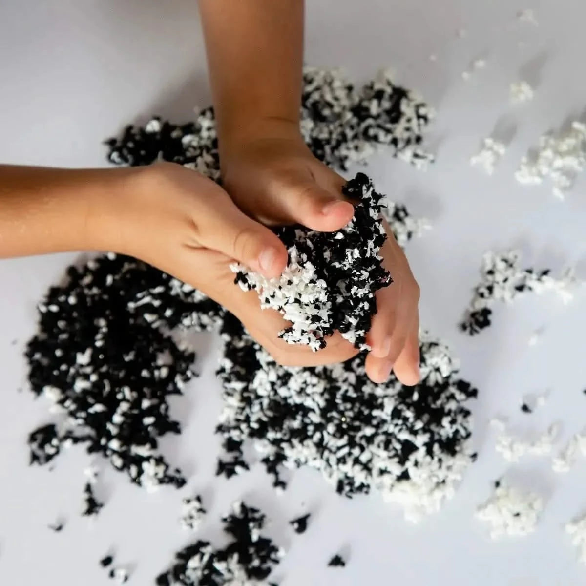 Playfoam Pluffle Twist Black & White-Playfoam Pluffle Twist Black & White