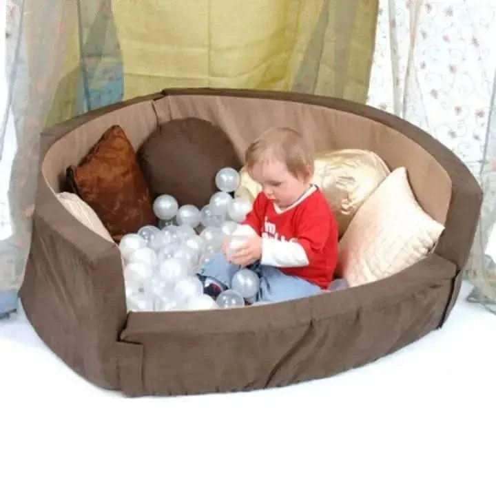 Snuggly Den-Snuggly Den