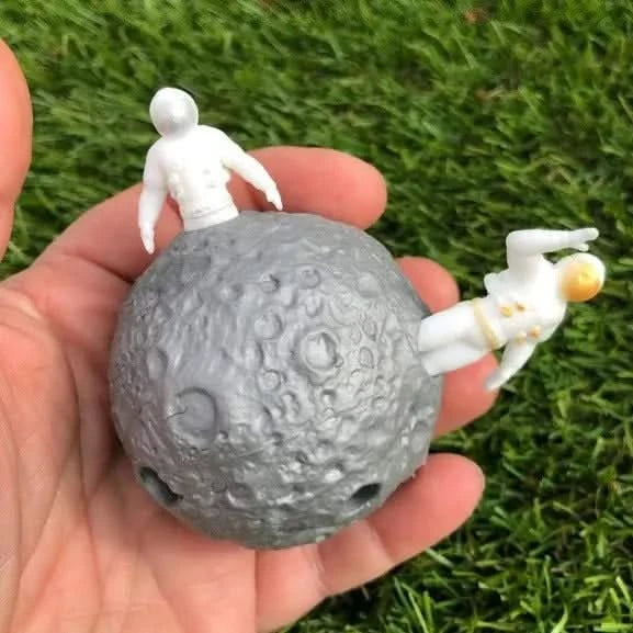 Stretchy Astronaut and Moon-Stretchy Astronaut and Moon