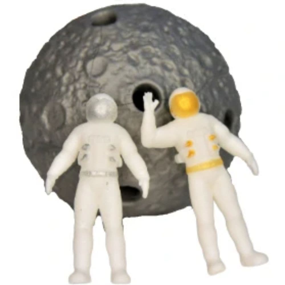 Stretchy Astronaut and Moon, Introducing the Stretchy Astronaut and Moon, a unique and captivating fidget toy that promises endless fun and learning. This delightful toy serves not only as a stress reliever but also as an interactive tool for tactile exploration and finger manipulation. 👨‍🚀 Creative Design: Featuring an engaging and creative design, the astronauts can be placed into the holes, making it a perfect exercise for practicing fine motor skills. Its size, 8.20 x 6.30 x 16.00 cm, is convenient for 