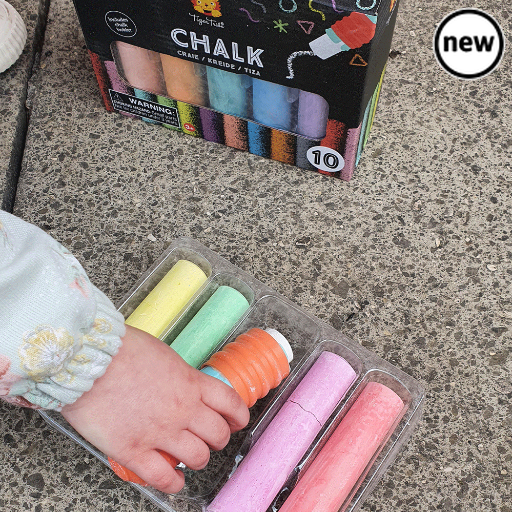 Tiger Tribe Jumbo Chalk, Specially designed for little hands, Tiger Tribe’s 10 pack of jumbo chalk is ideal for creating pavement artwork, a classic game of hopscotch, or outdoor murals. Each kids chalk pack comes with a handy chalk holder to keep hands clean and tidy when drawing. Helps to encourage creative playtime whilst developing fine motor skills. Why not pair with the Chalk It Up Activity Set? Chalk product features: 10x coloured jumbo chalks Easy-grip chalk holder 3 years + 17 x 6.5 x 13.5cm Design