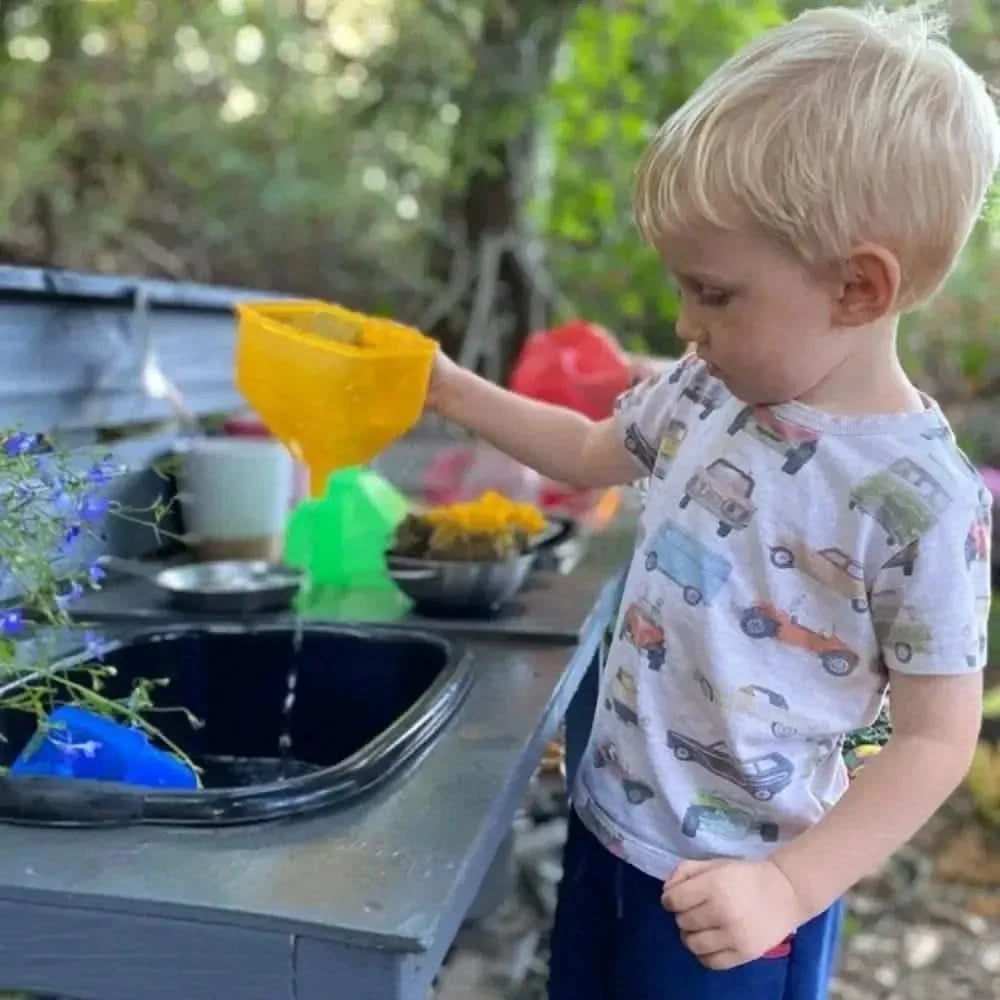 Translucent Colour Funnels Pk6-Translucent Colour Funnels Pk6