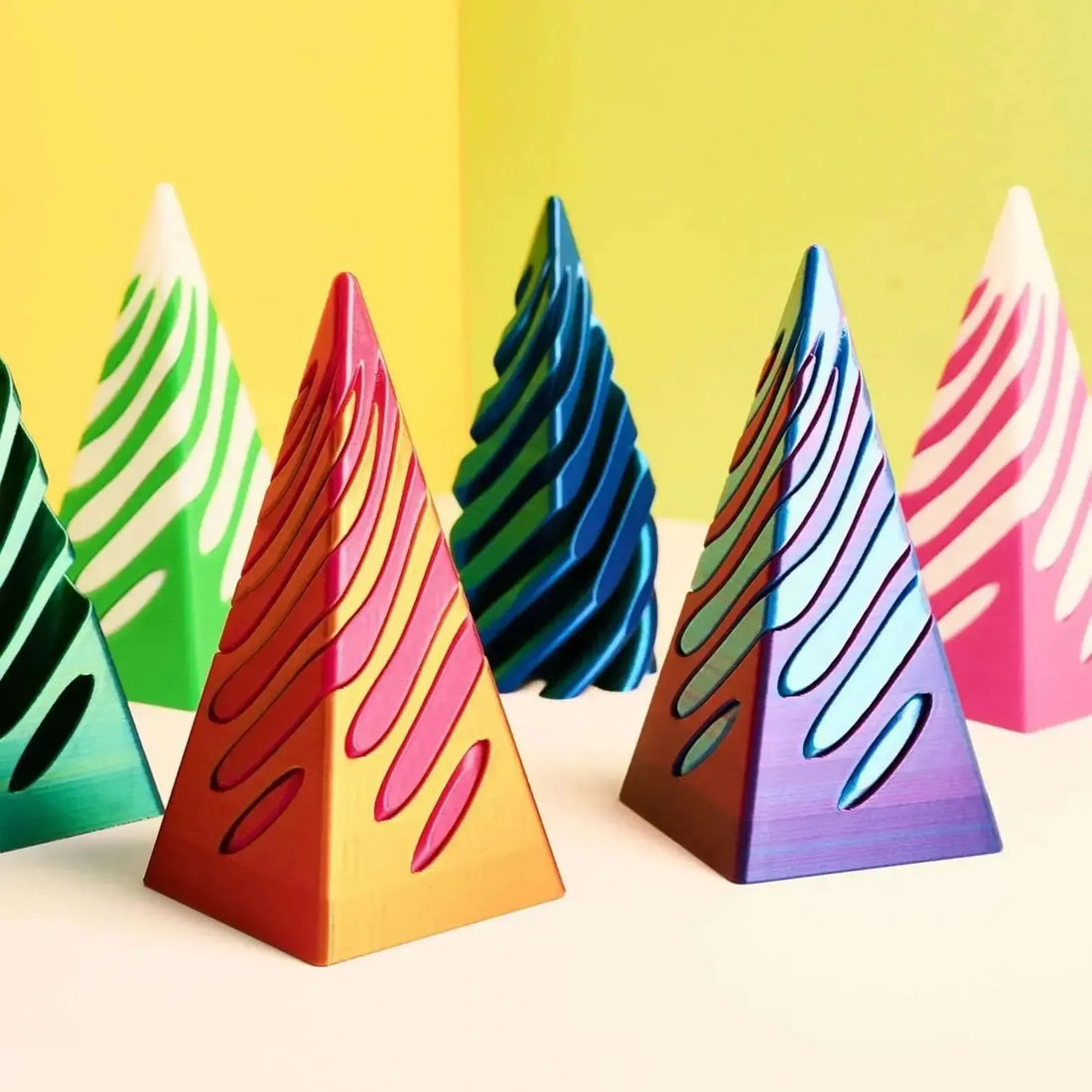 3D Spiral Pyramid-3D Spiral Pyramid