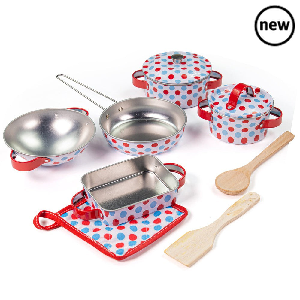 Bigjigs Spotted Kitchenware Set, A delightful spotted Kitchenware Set designed for young cooks with bright ideas. The pots and pans are made from long-lasting tin and the set is supplied with a gingham spotted table cloth and serving mitt, plus two wooden spoons. The perfect starter kit for budding young chefs who will be cooking up a storm in no time! Ideal for parent and child interactive play sessions, and a great way to encourage creative and imaginative role play. Conforms to current European safety st