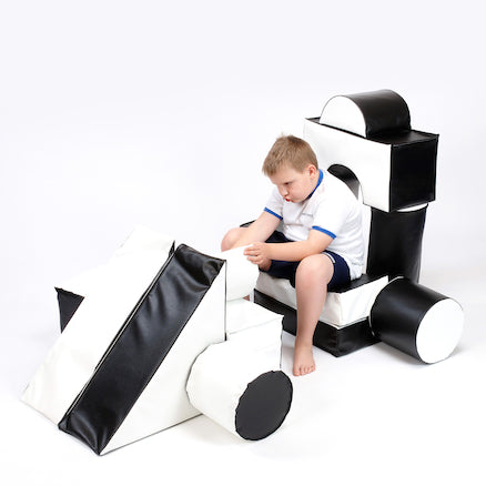Black and white sensory play set, Our Black and White Sensory Soft Play Kits are the perfect tool to stimulate visual development in babies and provide an engaging experience for the visually impaired. Designed with contrasting black and white colors, these kits offer high contrast visual stimulus that captivates the attention of little ones.Not only are these kits visually stimulating, but they also encourage imaginative play. Children can use the various pieces included in the kit to create numerous role-