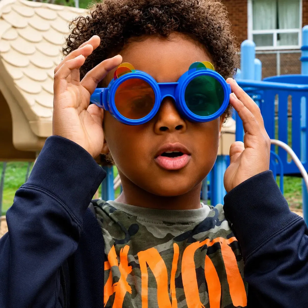 Colour mixing glasses-Colour mixing glasses