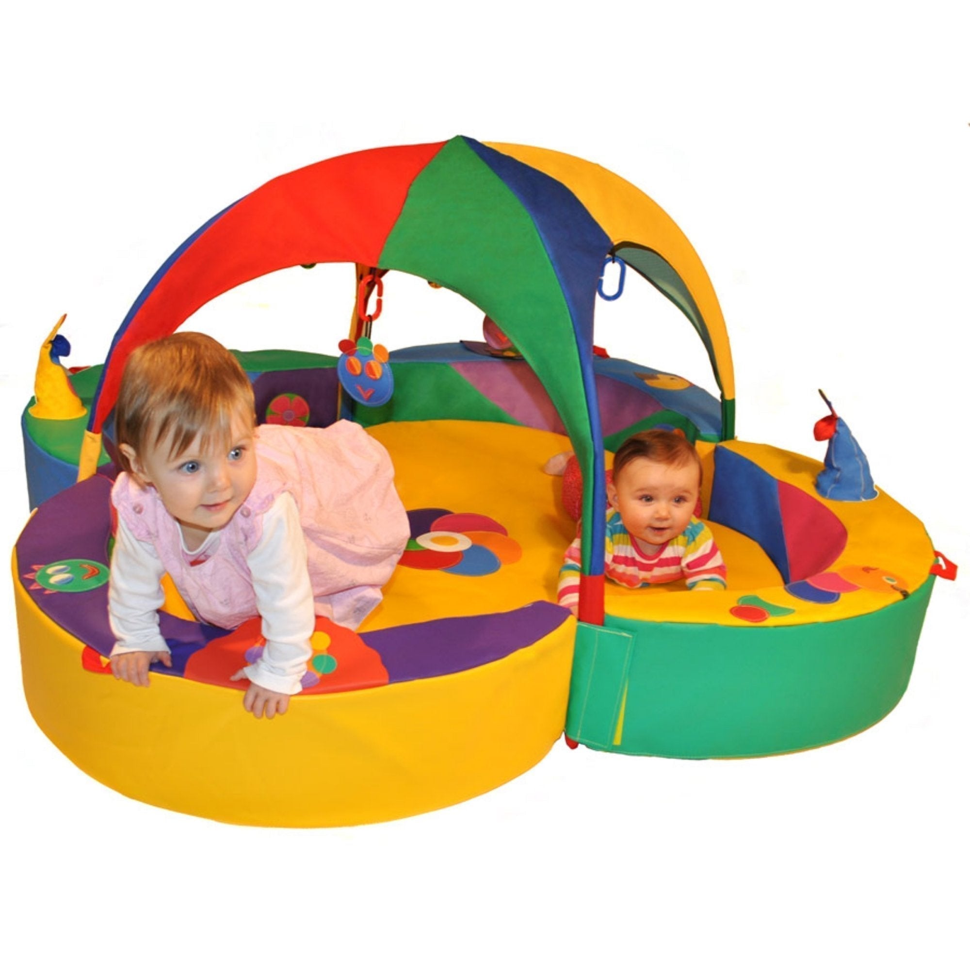 Crescent Ring Super Set, The Crescent Ring Super Set is top of the range and designed to create a real impact with nursery staff, babies and their mothers. The Black and White colours are designed to aid early development of sight. It looks spectacular and has space for up to 5 babies. It is superbly designed to help with early development. It surrounds a young baby with tactile, visual and sound stimulation, encouraging them to take notice and explore their surroundings. The soft foam walls offer interest 