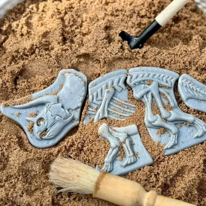 Dig and Discover – Triceratops & Spinosaurus-Dig and Discover – Triceratops & Spinosaurus