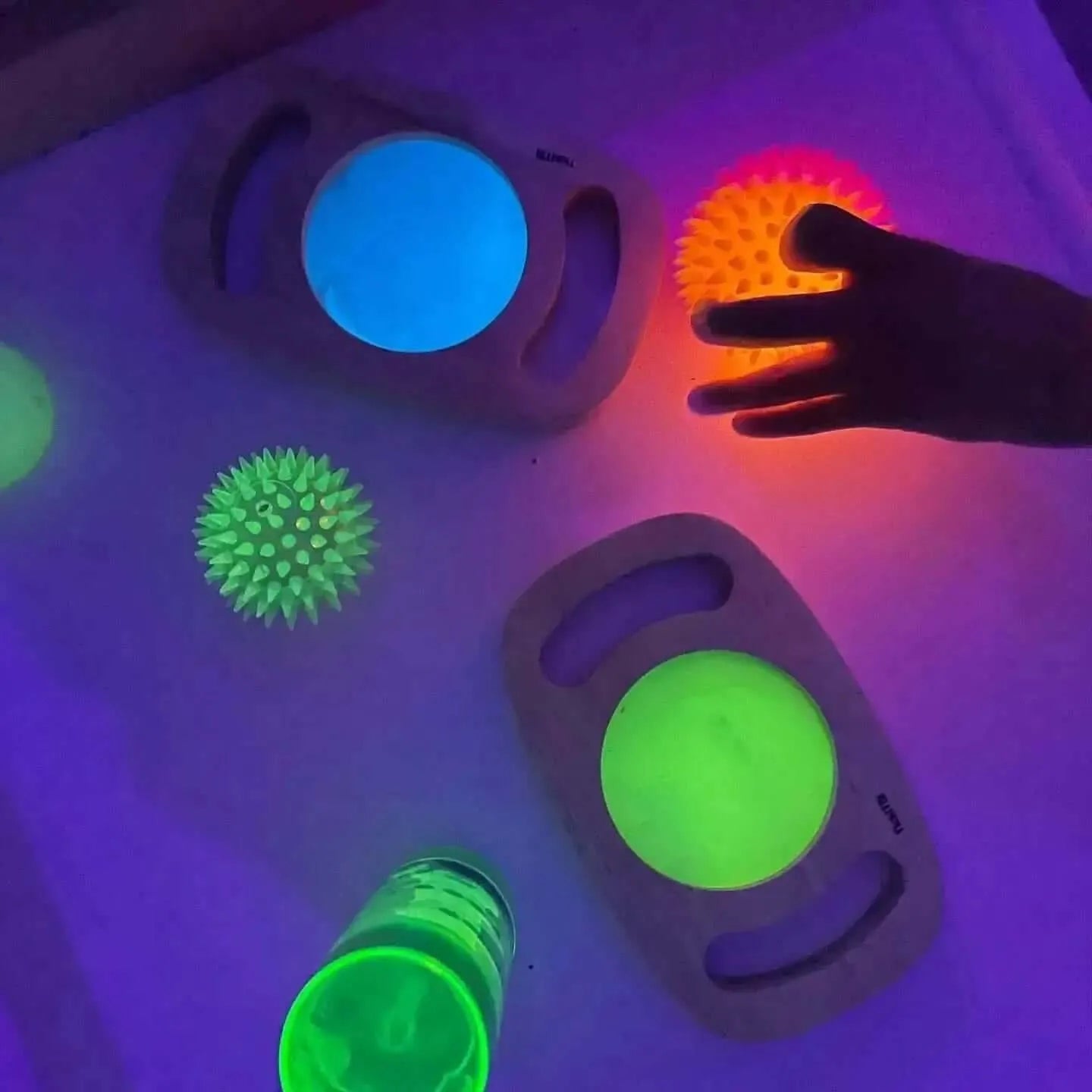 Easy Hold Glow Panels pk 3-Easy Hold Glow Panels pk 3