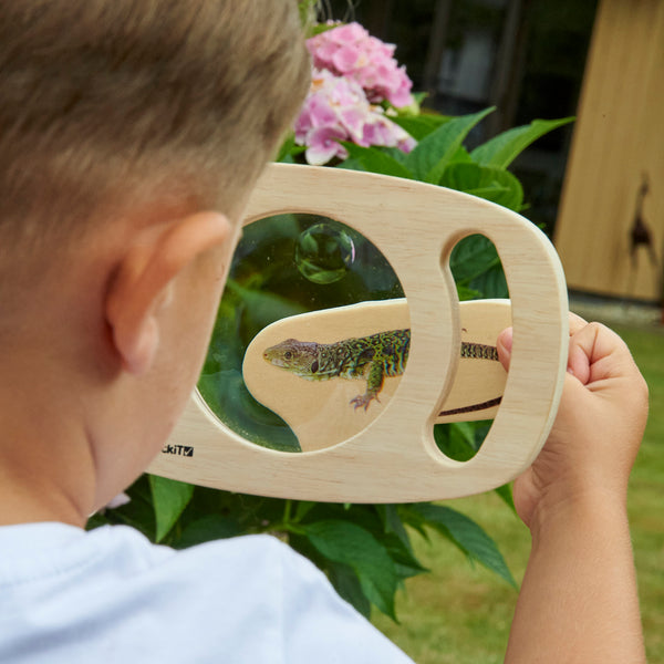 Easy hold magnifier, The Easy hold magnifier offers a great start for young explorers providing 3 times magnification (5 times magnification via a small enlargement lens). The easy hold magnifier has an easy to hold hardwood frame making it ideal for small hands. The Easy hold magnifier is a great way to explore the world of insects and animals. A great way to provoke discussion and encourage interaction. The Easy hold magnifier is perfect for Forest School activities. The Easy hold magnifier has a hardwood