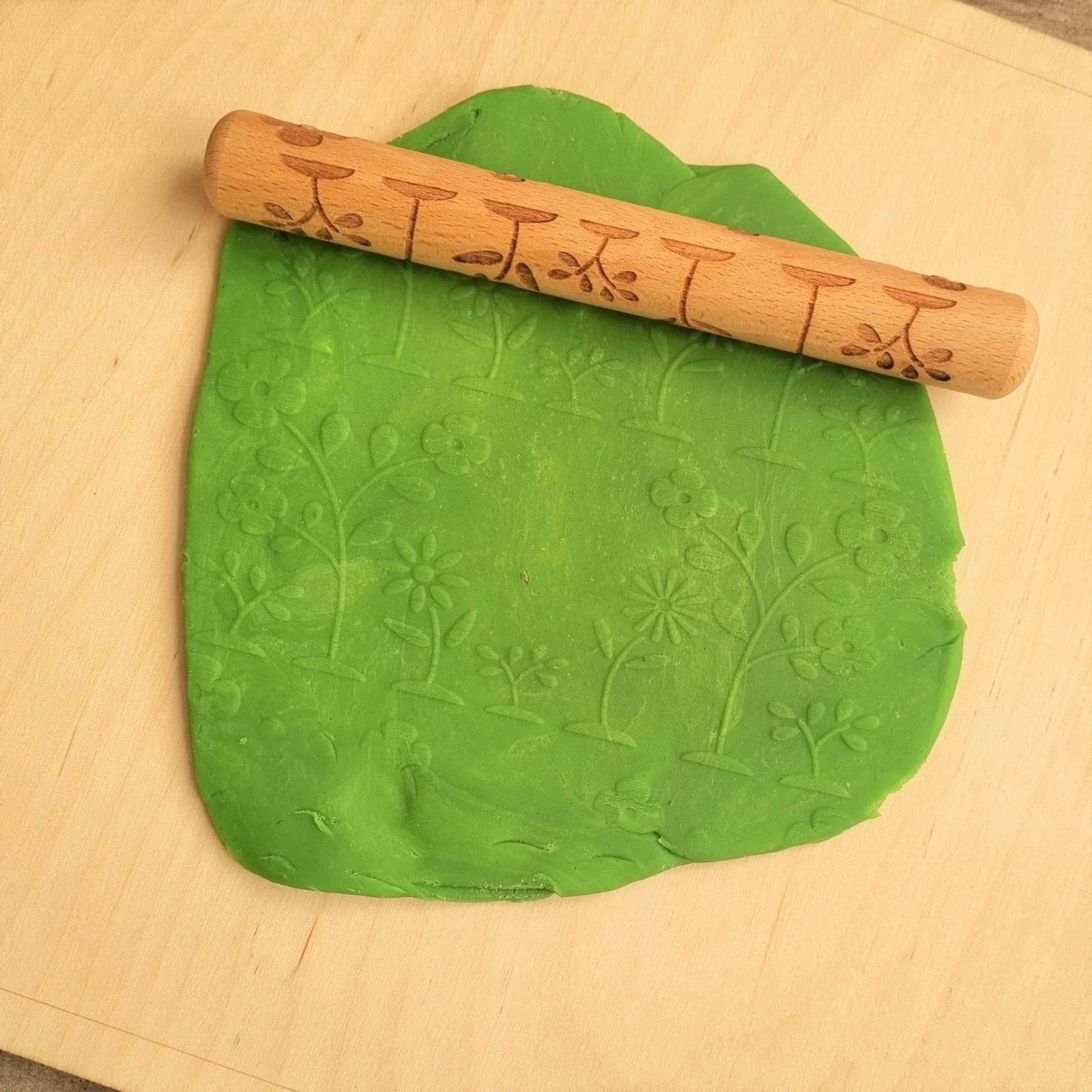 Flowers Wooden Roller-Flowers Wooden Roller