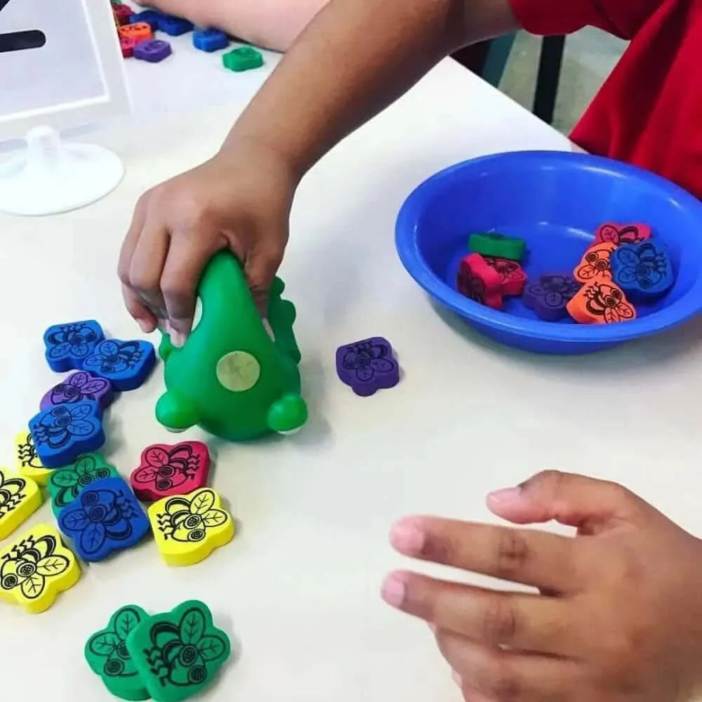 Froggy Feeding Fun Fine Motor Skills Game-Froggy Feeding Fun Fine Motor Skills Game