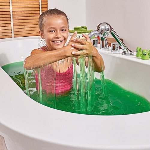 Gelli Baff Slime Baff, Turn bath time into the ultimate goo experience with Gelli Baff Slime Baff Simply run your bath, add Gelli Baff Slime Baff then stand back and watch as the boring old bath water turns into thick gooey slime! Gelli Baff Slime Baff doesn't stain and is also completely safe to use. Bathing will never be the same again! Gelli Baff Slime Baff is a great gift for ages five and up. Makes Bath Time Fun! Ideal for Messy Play Days Made in the UK Easy to Clean & Leaves No Stains or Marks Softens