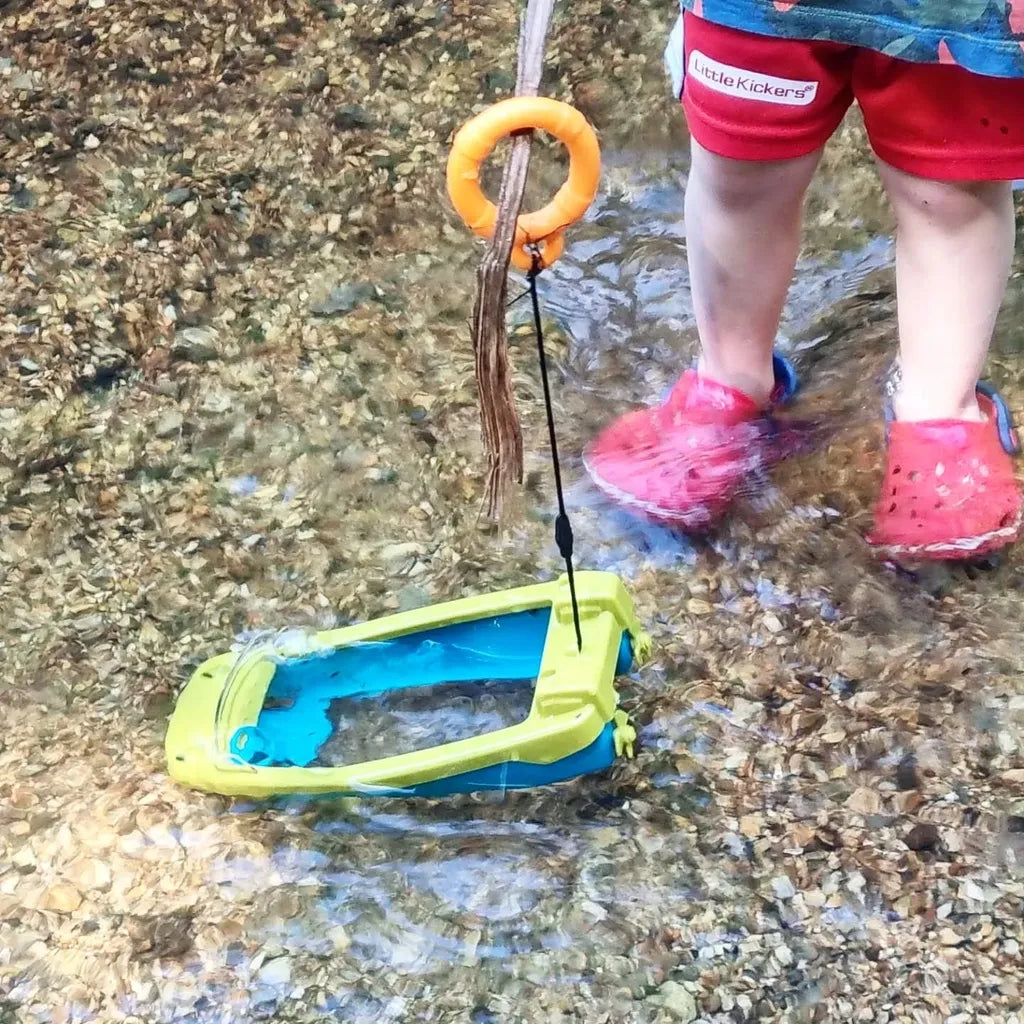 Learning Resources GeoSafari Jr Underwater Explorer Boat and Magnifier