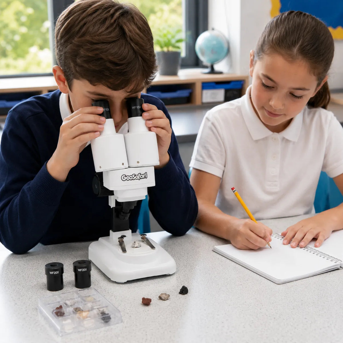 GeoSafari Stereoscope school science lifestyle image