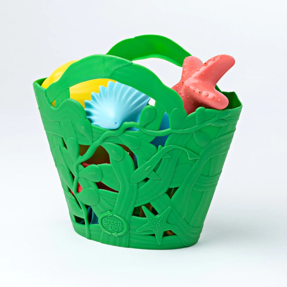 Green Toys Tide Pool Bath Set, Say goodbye to tears and tantrums at bath time with the Green Toys Tide Pool Bath Set. This 7-piece water toy set is made up of animals and shells that you may find in a rock pool including a starfish, scallop shell, moon snail shell, seaweed, jellyfish and squid! The seaweed bag makes for a great place to store the other bath toys once playtime is over. The handy holes drain away any excess water and allows for easy drying. The Green Toys Tide Pool Bath Set is made in the USA