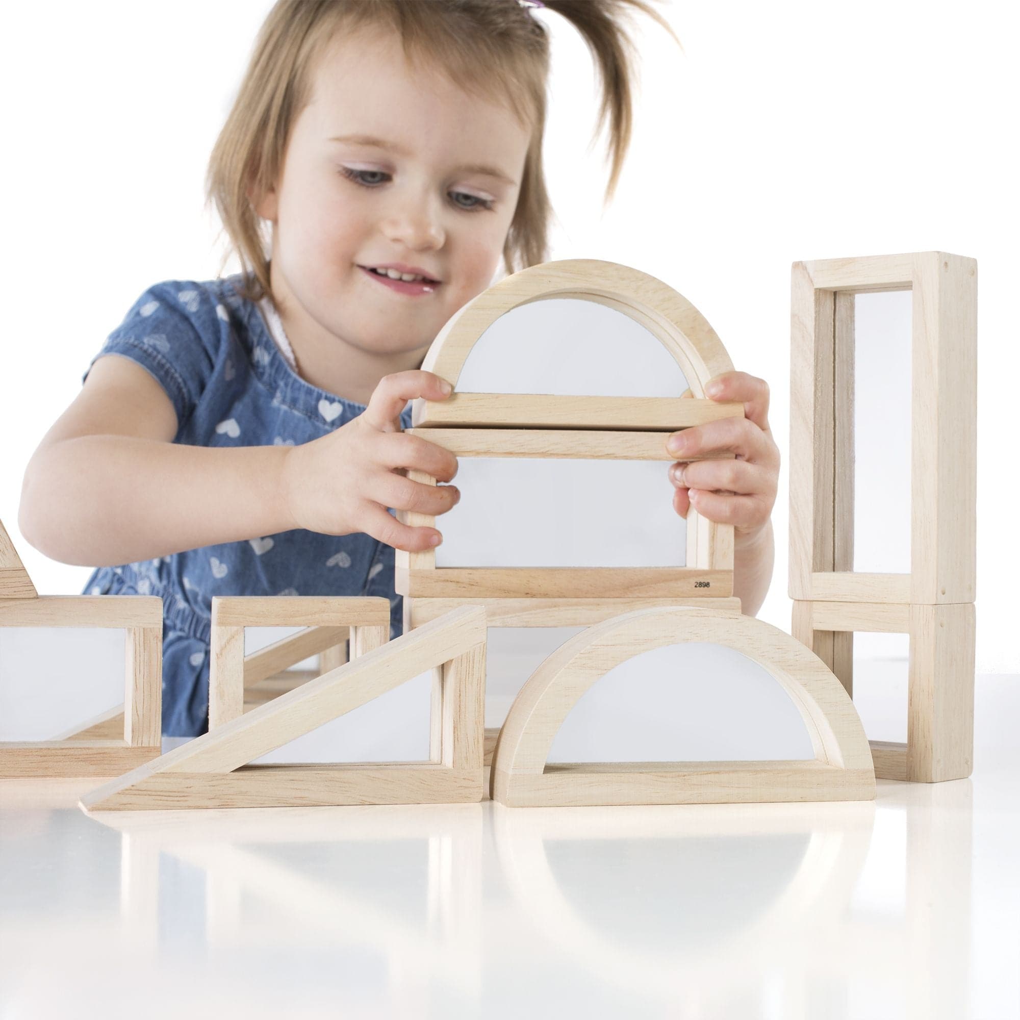 Guidecraft Mirror Blocks, The Set of 10 Guidecraft Mirror Blocks features hardwood frames with soft, rounded corners and Mylar mirrored double faced interiors. The Guidecraft Mirror Blocks have smooth rounded corners and edges making for safe play for children 2 plus. The Guidecraft Mirror Blocks are great for indoor and outdoor STEM activities and have an educational focus and can help children develop core skills such as Visual perception,sizes and relationships and block play. Hardwood block set with mir