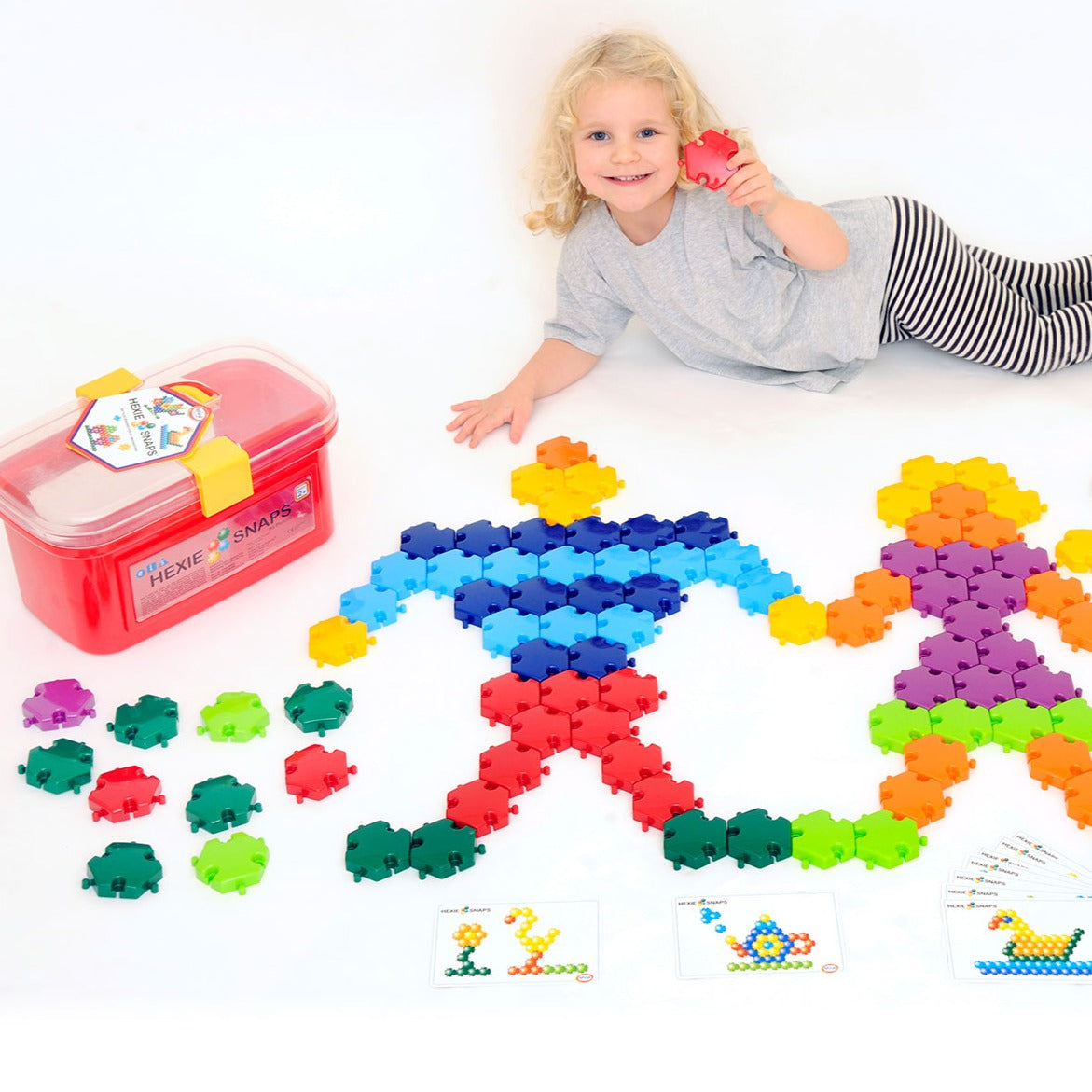Hexie-Snaps, Hexie Snaps are the perfect toy for children who love to create. With their bright colours and hexagonal shapes, children can easily slot the pieces together to form 2D patterns and pictures. Measuring 7cm in diameter, these pieces are a great size for little hands to hold and manipulate. Hexie-Snaps are designed for children aged 2 years and up, Hexie Snaps are not only fun, but also help to develop important skills such as hand-eye coordination, fine motor skills and creative thinking. Childr