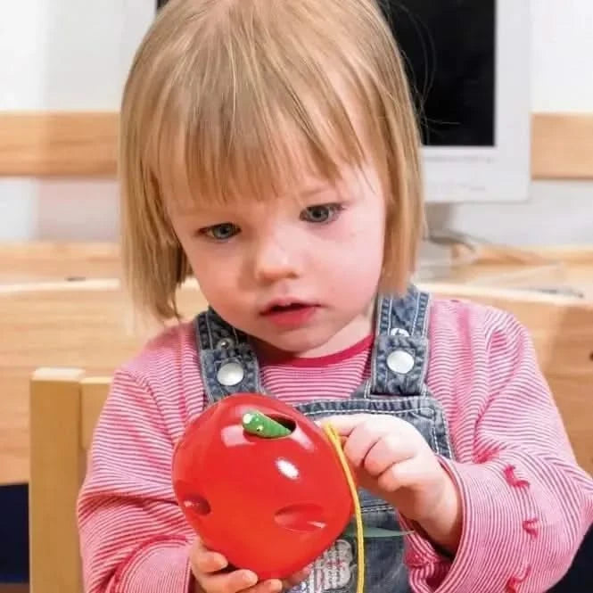 Lacing Apple-Lacing Apple