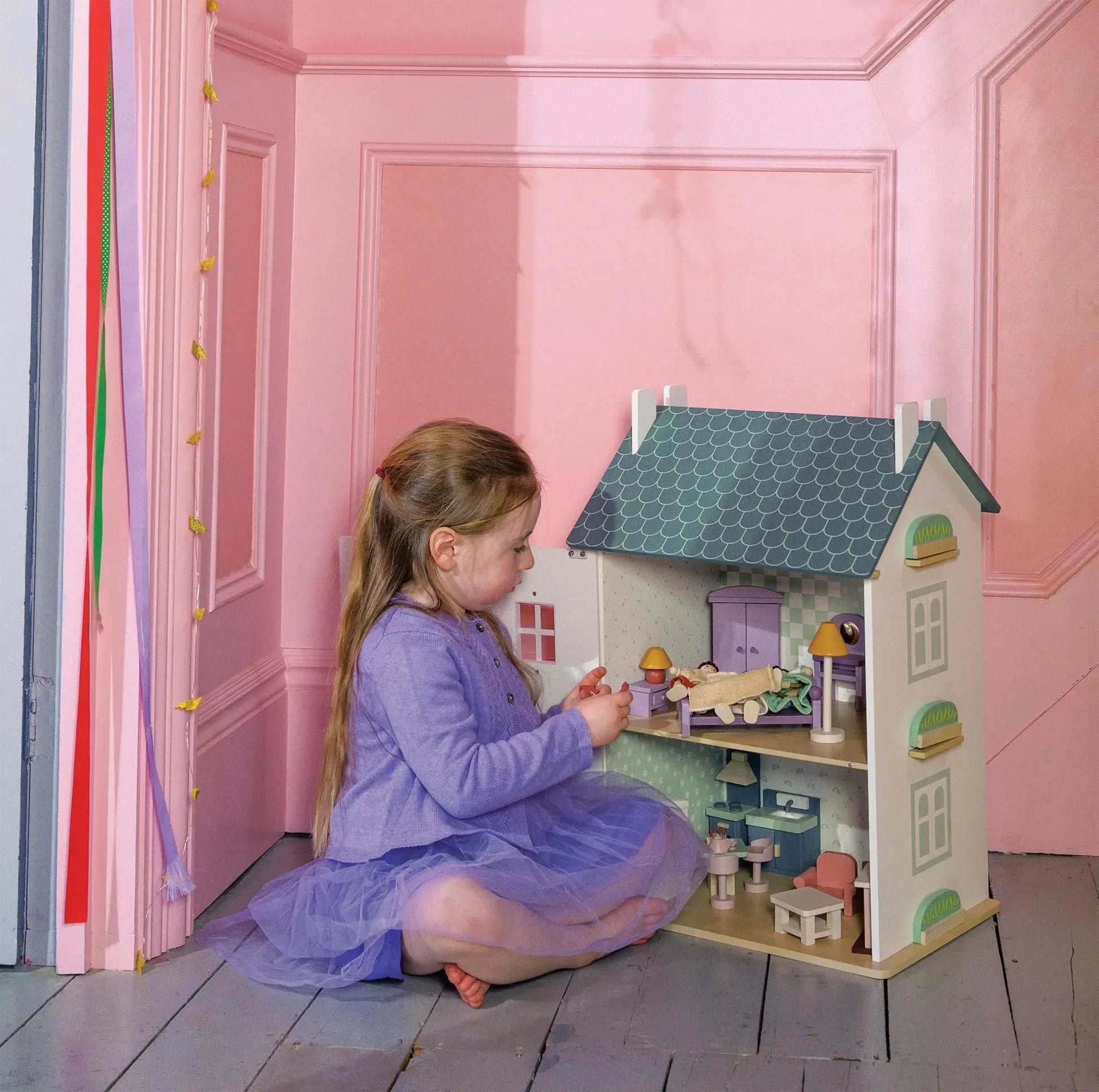Mentari Willow Dolls House-Mentari Willow Dolls House