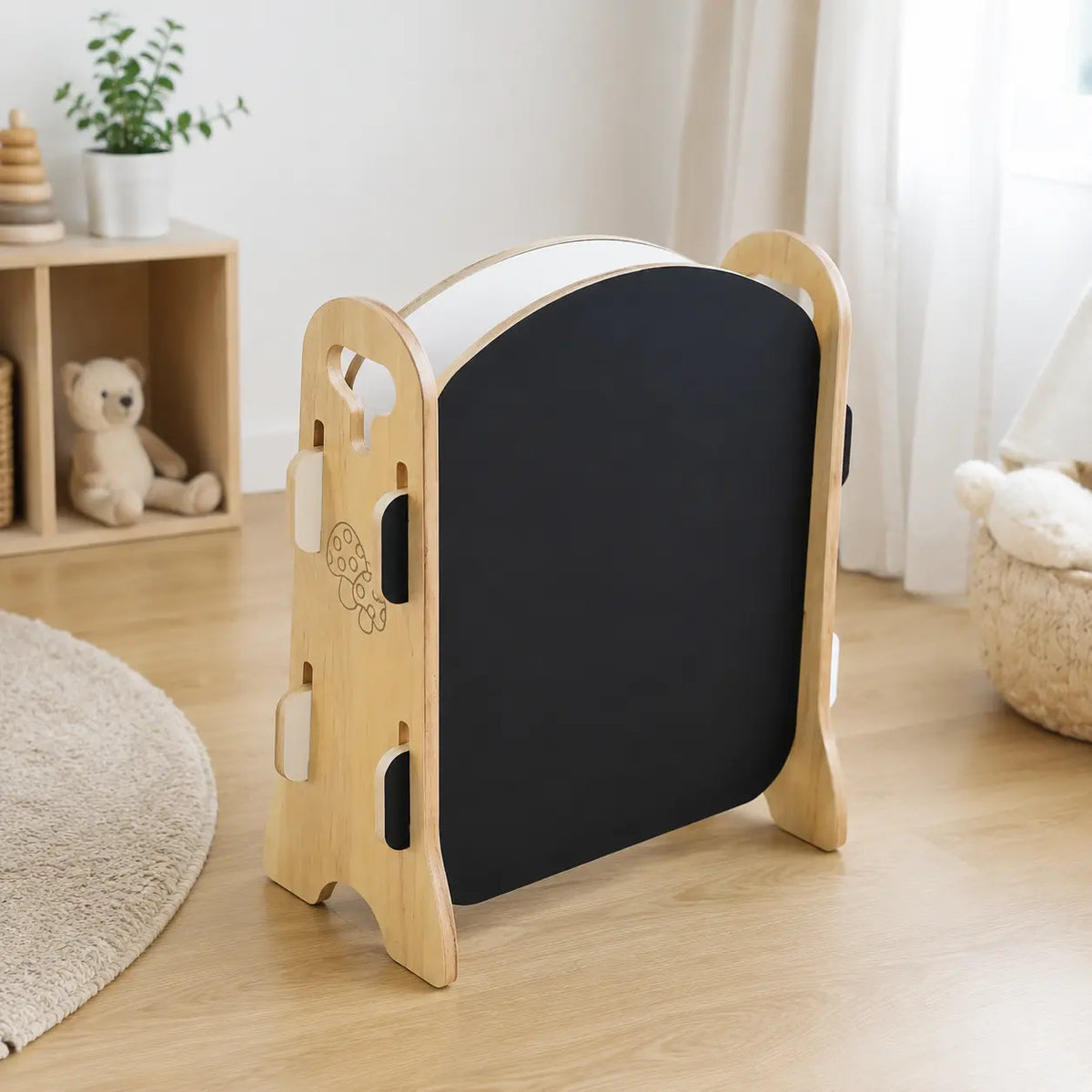 Mini Easel toddler nursery lifestyle scene 8