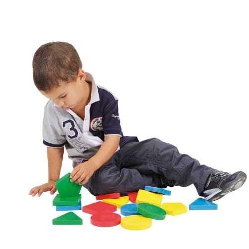 Multi Form Set, Introducing the Multi Form Set, a versatile collection of multifunctional soft shapes designed for small constructions and various educational activities. This set is perfect for teaching geometric shapes and colors while simultaneously stimulating your child's prehensility.The Multi Form Set encompasses four geometric shapes, each available in four assorted colors, totaling up to 16 units. With this extensive range of shapes and colors, your child can engage in endless creative possibilitie