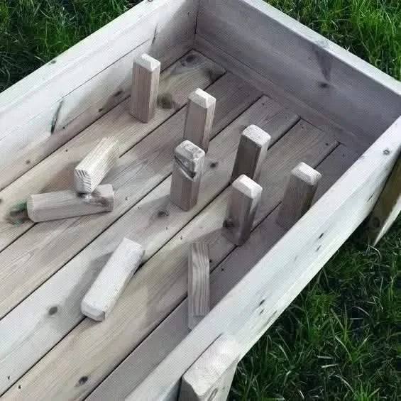 Outdoor Bowling Alley-Outdoor Bowling Alley