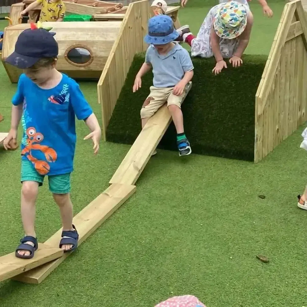 Outdoor Wooden Hill Climb-Outdoor Wooden Hill Climb