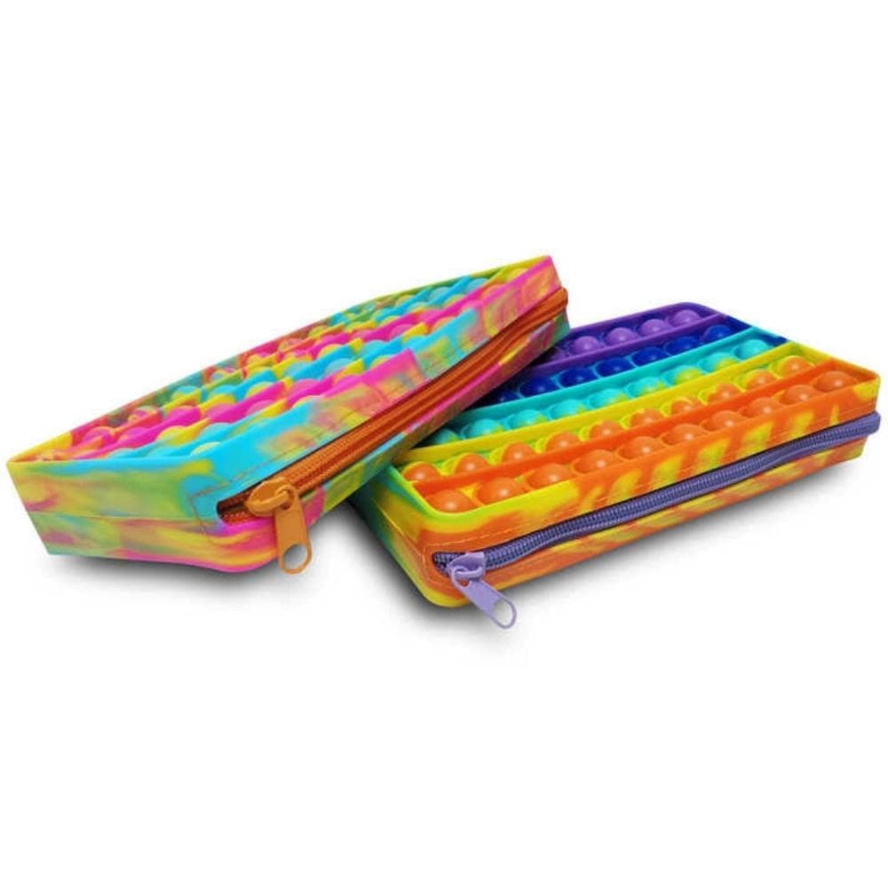 Push Popper Pencil Case, Say goodbye to boring pencil cases! Introducing our Push Popper Pencil Case, the perfect fusion of practicality and endless sensory fun. Key Features: Reusable Bubble Wrap Design: Both the front and back surfaces feature Push Popper bubbles, offering the same satisfaction as popping bubble wrap. Auditory Enjoyment: Each push and pop emits a delightful sound, providing a soothing sensory experience. Quality Construction: Crafted from durable plastic, designed to withstand endless pop