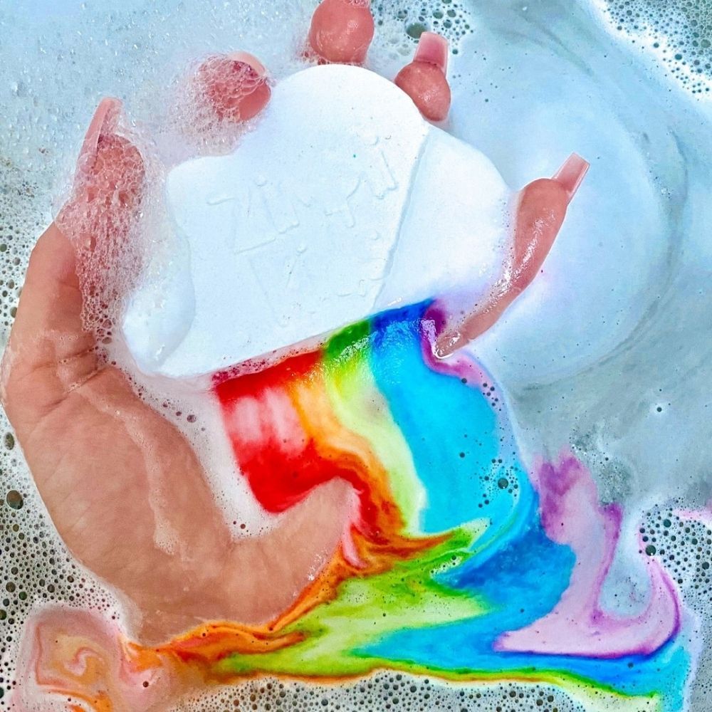 Rainbow Cloud Baff Bomb, Create a colourful, fizzing bath adventure by dropping this bubbling Rainbow Cloud Baff Bomb into your water and watch it fizz and change the colour of your water! The Rainbow Cloud Baff Bomb is great for children to get creative and explore their imagination as the rainbow effect starts to magically appear! Alternatively use it in a play tray for a magical rainbow themed activity. Rainbow Cloud Baff Bombs are skin safe - drain safe - easy clean - Stain free The Cloud Rainbow Baff B