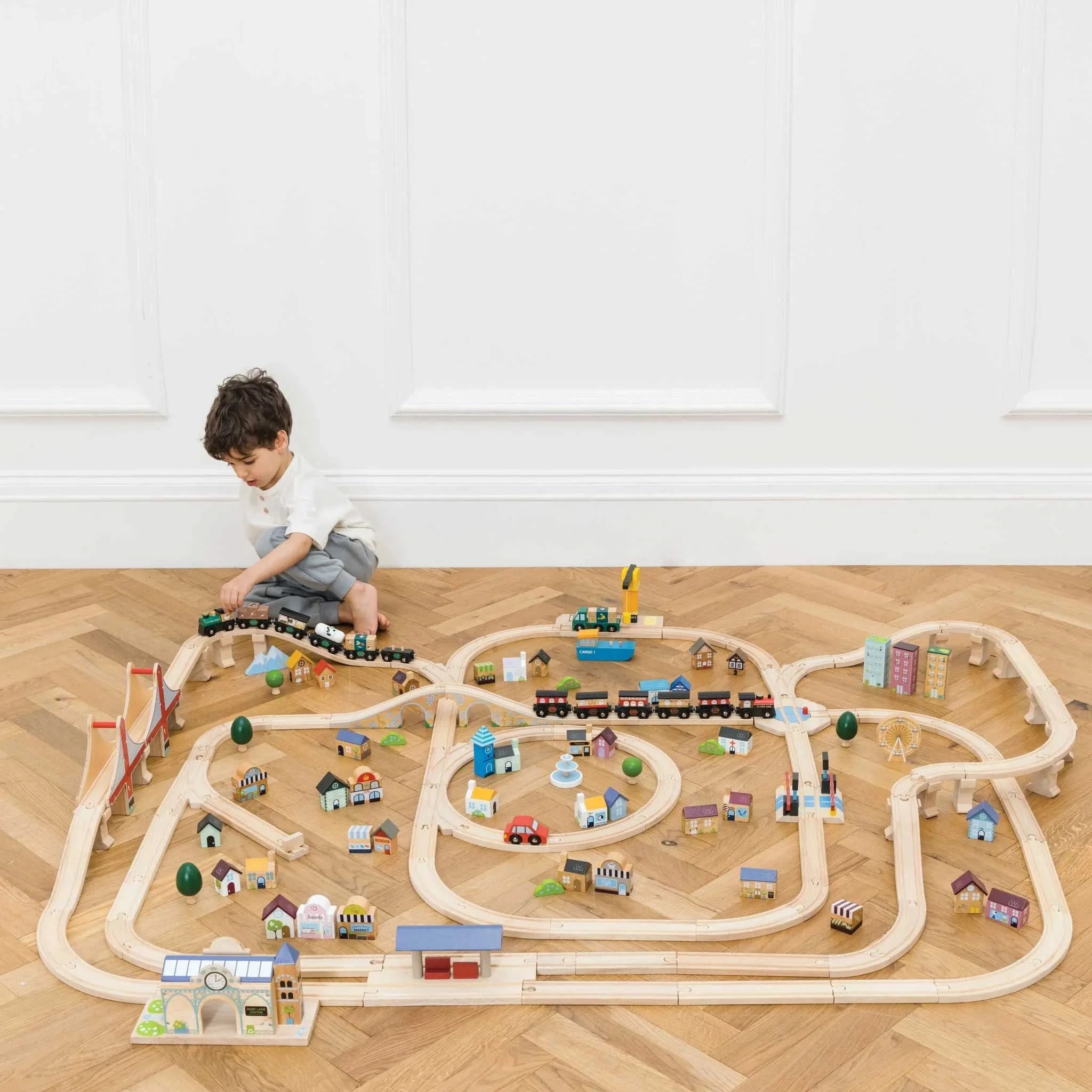 Royal Express Train Set-Royal Express Train Set