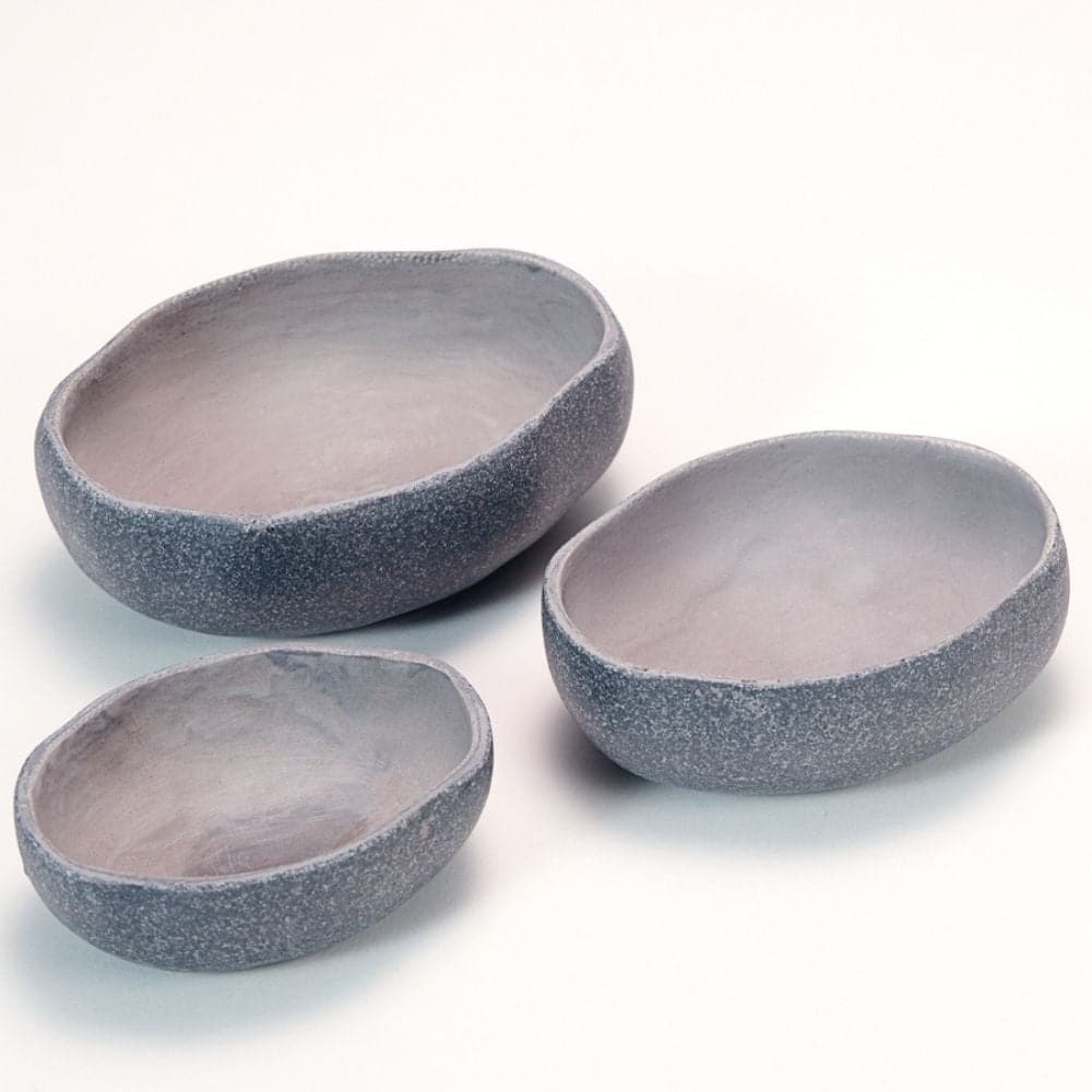 Rustic Bowls Set of 3, These Rustic Bowls are delightful nesting bowls which invite handling. The Rustic Bowls are designed to fit comfortably in small hands, they are suitable for use with water, sand and mud. The Rustic Bowls are perfect for mixing, weighing and comparing volumes of materials in your mud kitchen, the bowls can be easily washed clean after use. Children can also use the Rustic Bowls to store collections of items for transient art or to populate tinker trays. The Rustic Bowls set includes t