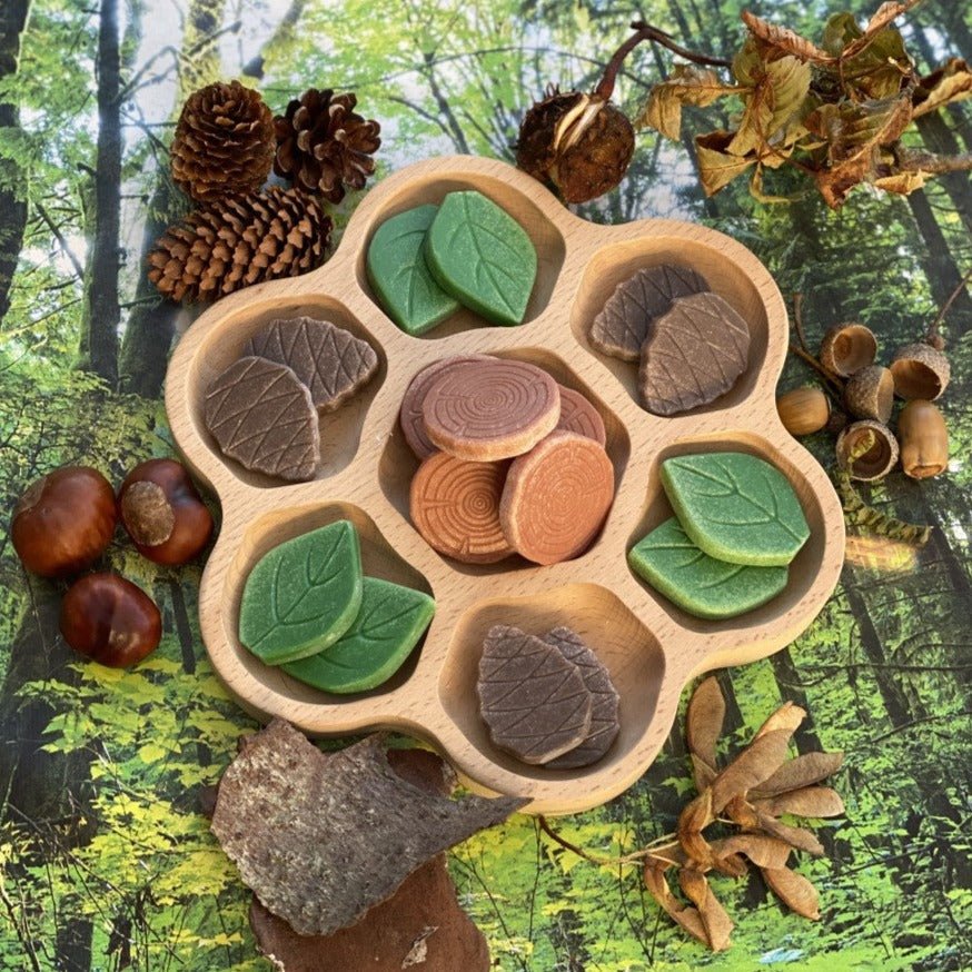 Scenery Stones Forest Play, The Scenery Stones Forest Play set will unleash your child's creativity and imagination as they step into a world inspired by nature. Your little ones will love the intricate details of these sensory stones, featuring leaves, log slices, and pine cones.With these amazing stones, children can let their imaginations run wild as they create and invent their own stories. As they explore and play, they will develop important cognitive and language skills, making these stones a valuabl