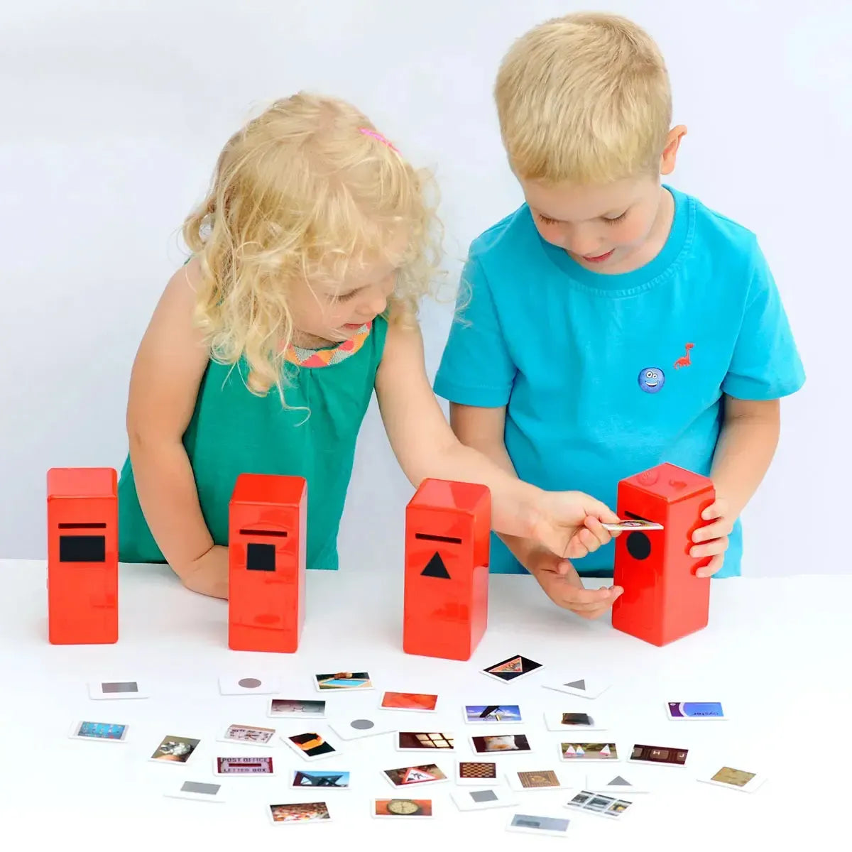 Shape Posting Game-Shape Posting Game