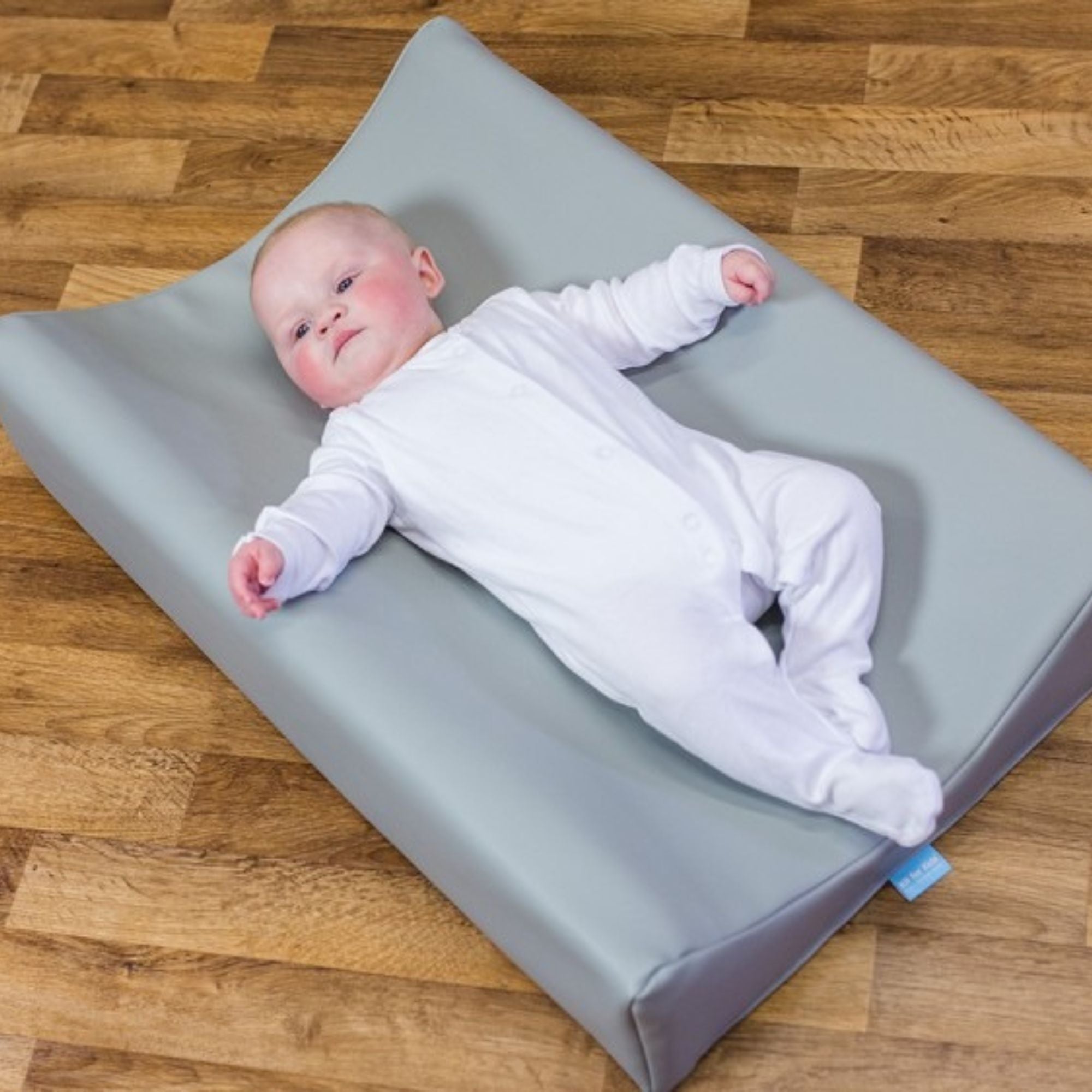 Snoozeland® Changing Mat Grey Pack of 3, The Snoozeland® Changing Mat Grey Pack of 3 is our toughest professional changing mat for use on its own or on changing tables or units. The Snoozeland® Changing Mat Grey Pack of 3 has a deep profiled foam design forms a concave surface to gently hold active and larger babies without restricting access The Snoozeland® Changing Mat Grey Pack of 3 has a Wipe-clean surface designed for constant cleaning The Snoozeland™ Changing Mat comes as a set of 3 changing mats. Our