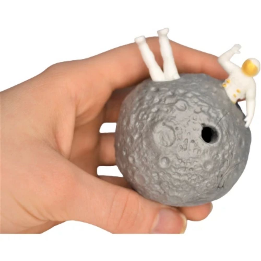 Stretchy Astronaut and Moon, Introducing the Stretchy Astronaut and Moon, a unique and captivating fidget toy that promises endless fun and learning. This delightful toy serves not only as a stress reliever but also as an interactive tool for tactile exploration and finger manipulation. 👨‍🚀 Creative Design: Featuring an engaging and creative design, the astronauts can be placed into the holes, making it a perfect exercise for practicing fine motor skills. Its size, 8.20 x 6.30 x 16.00 cm, is convenient for 