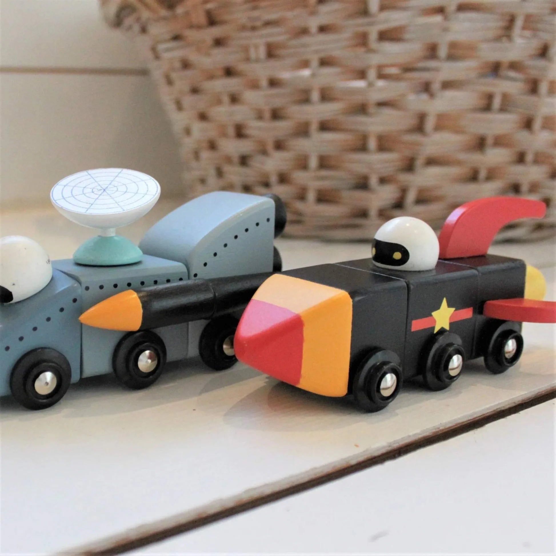 Tender Leaf Space Race-Tender Leaf Space Race